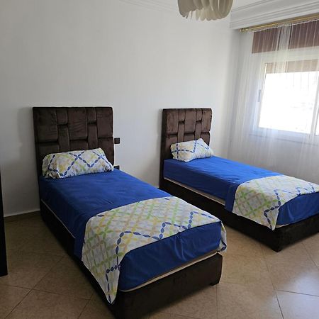 Vaste Appartement Au Centre De Tétouan Esterno foto