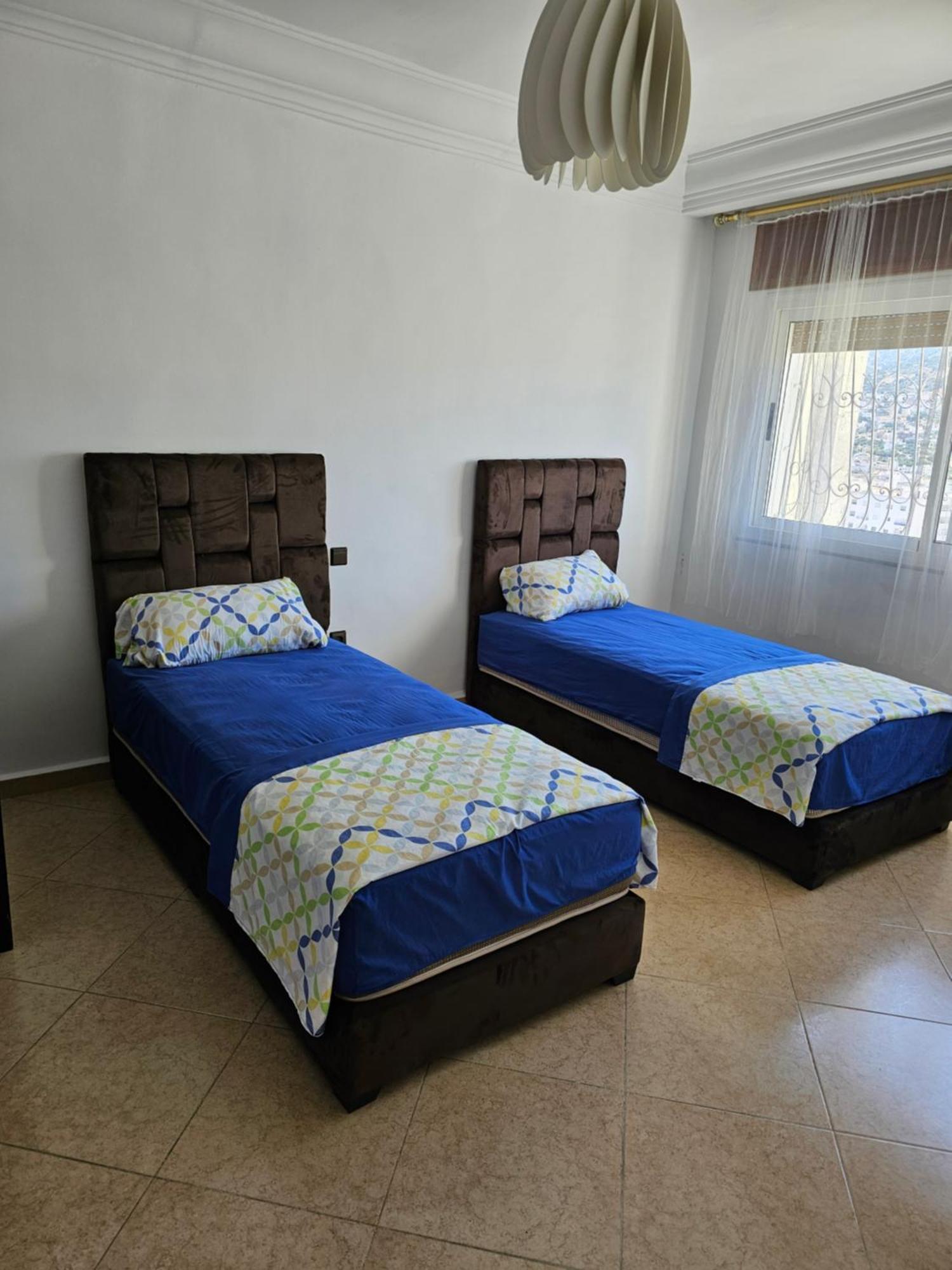 Vaste Appartement Au Centre De Tétouan Esterno foto